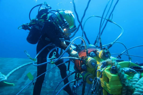 海底液压螺栓拉伸器